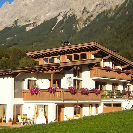 Apartament Haus Angelika Ehrwald Zewnętrze zdjęcie