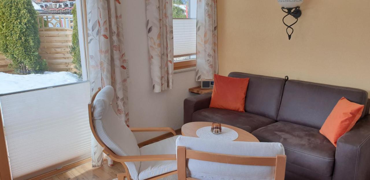 Apartament Haus Angelika Ehrwald Zewnętrze zdjęcie